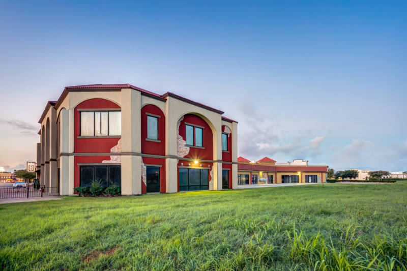 Sunrise Lake Village Vista Houston Retail & Office Real Estate